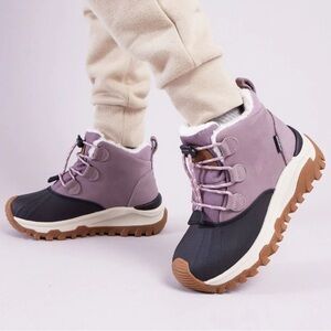 Uovo Kids Purple and Black Winter Boots